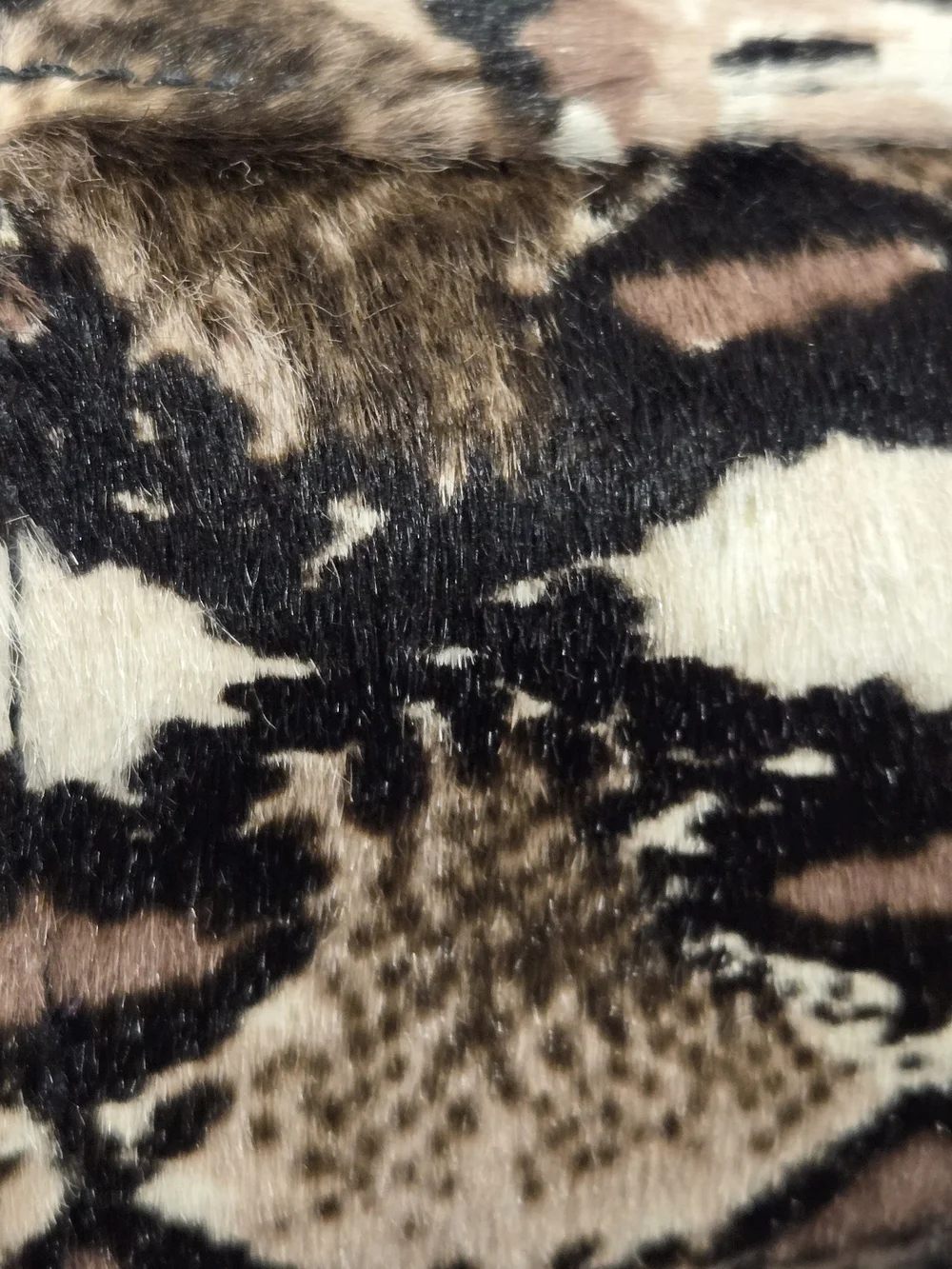 henri bendel Tan and Black Snake-Print Wristlet with Gold Chain